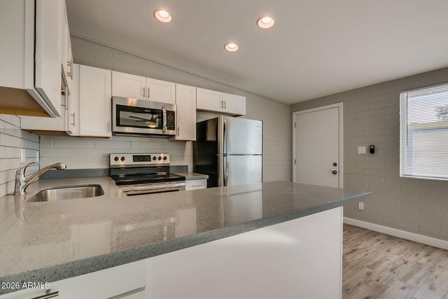 1008 S MARIANA Street Apt 3, Tempe, AZ 85281