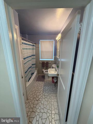 7110 AKRON ST, Philadelphia, PA 19149