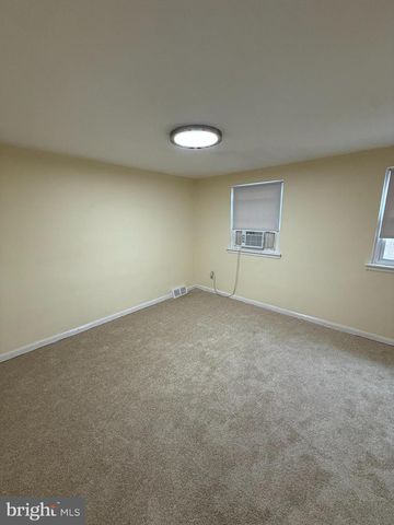 7110 AKRON ST, Philadelphia, PA 19149