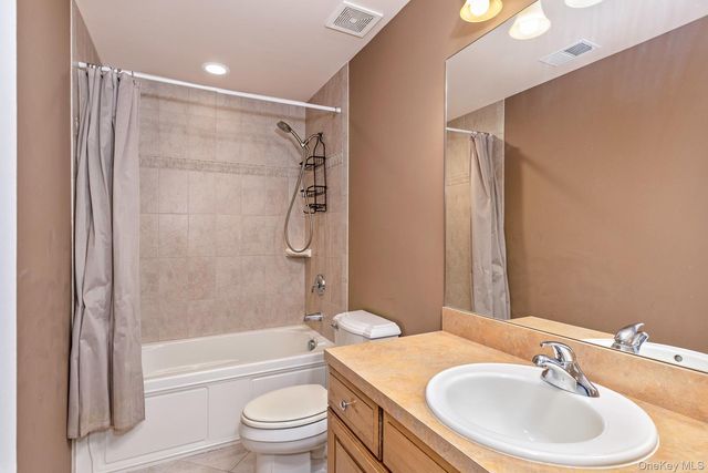 45 Halley Lane, Miller Place, NY 11764