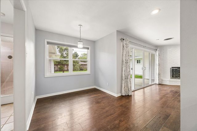 427 Biscayne Boulevard, El Lago, TX 77586