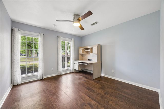 427 Biscayne Boulevard, El Lago, TX 77586