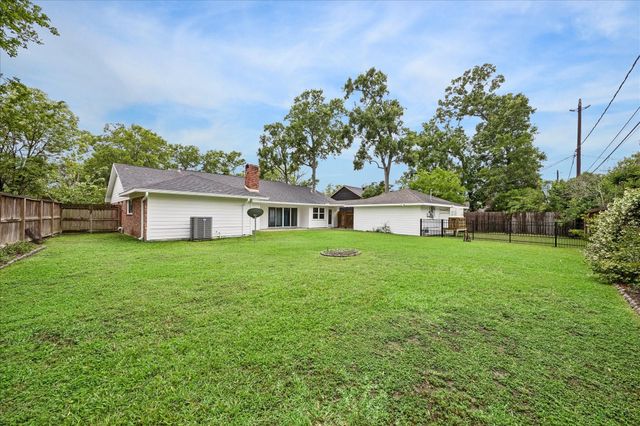 427 Biscayne Boulevard, El Lago, TX 77586