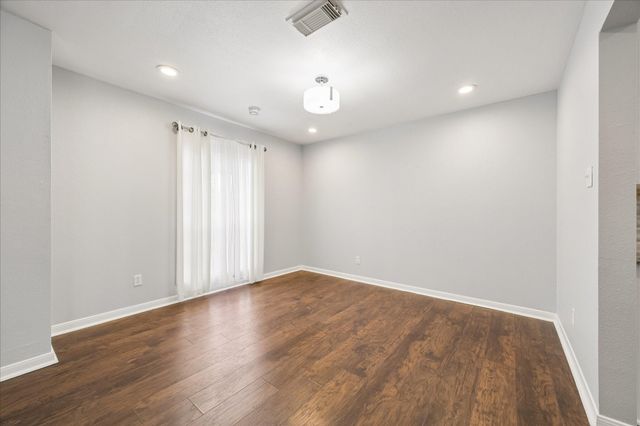 427 Biscayne Boulevard, El Lago, TX 77586