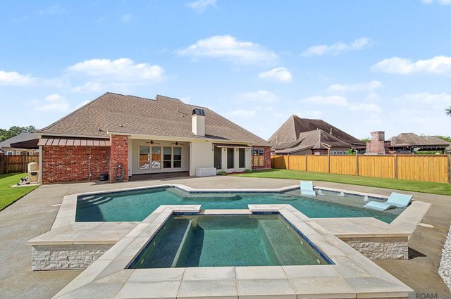 18541 Lake Stream Dr, Central, LA 70739