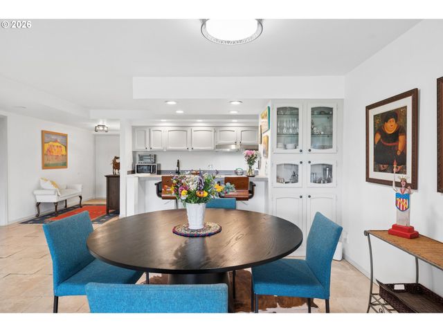 2221 Sw 1ST Ave 623, Portland, OR 97201