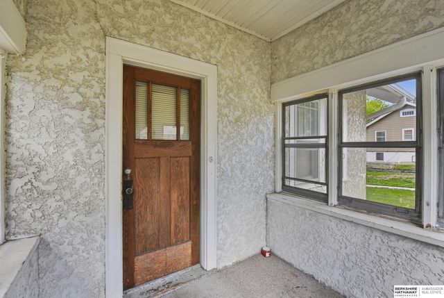 2032 N 65th Avenue, Omaha, NE 68104
