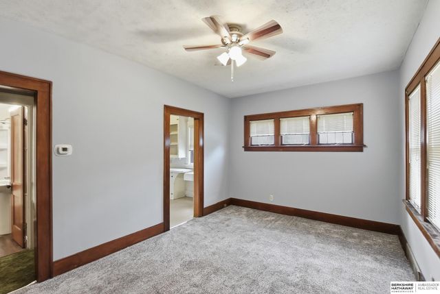2032 N 65th Avenue, Omaha, NE 68104