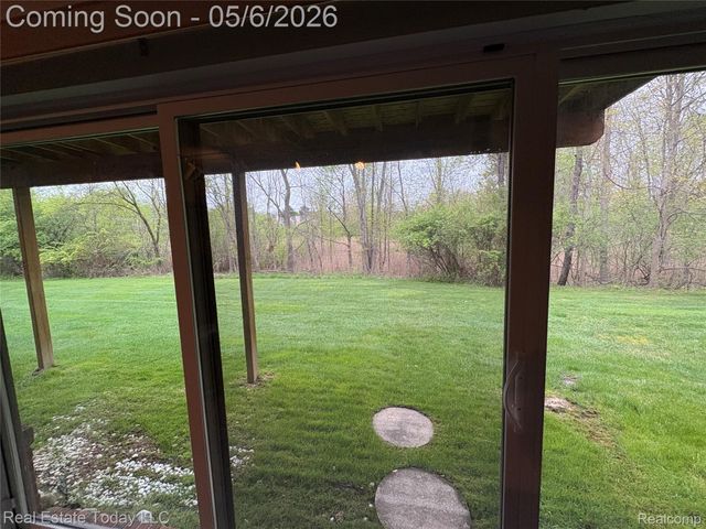 7283 Huntcliff 57, West Bloomfield Charter Township, MI 48322