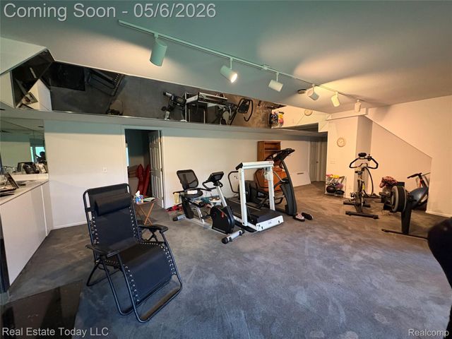 7283 Huntcliff 57, West Bloomfield Charter Township, MI 48322