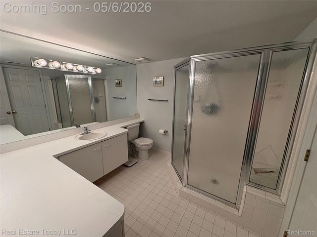 7283 Huntcliff 57, West Bloomfield Charter Township, MI 48322