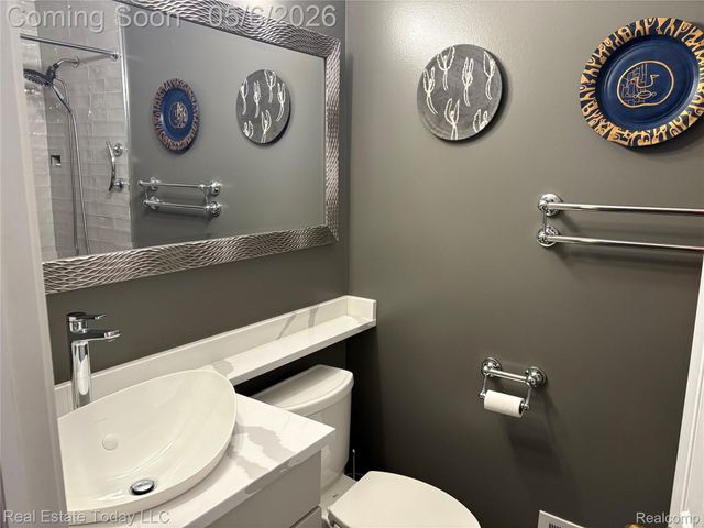 7283 Huntcliff 57, West Bloomfield Charter Township, MI 48322
