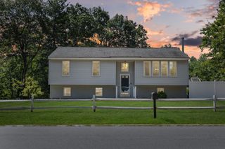 4 Cross Road, Brookline, NH 03033