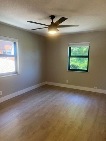 1728 NE 2nd Avenue 2, Fort Lauderdale, FL 33305