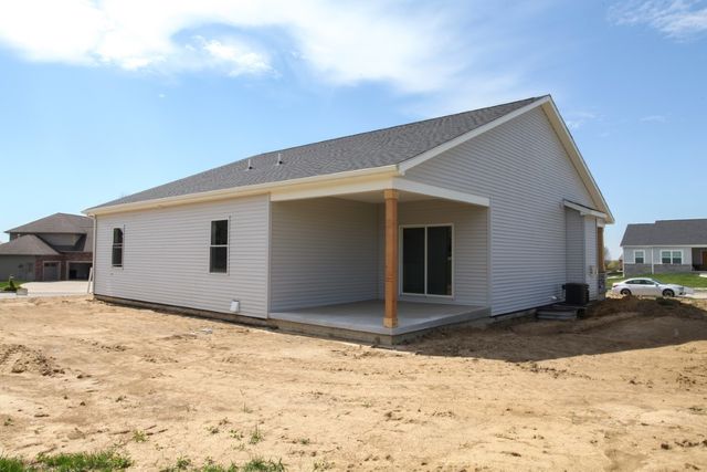 2614 Piney, Bloomington, IL 61705