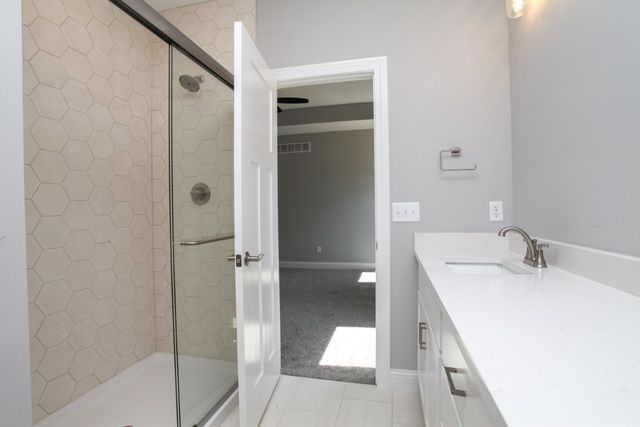 2614 Piney, Bloomington, IL 61705