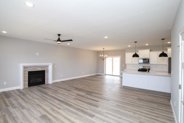 2614 Piney, Bloomington, IL 61705