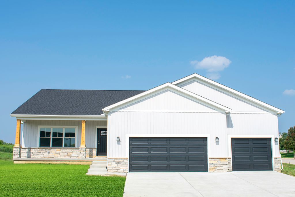 2614 Piney, Bloomington, IL 61705