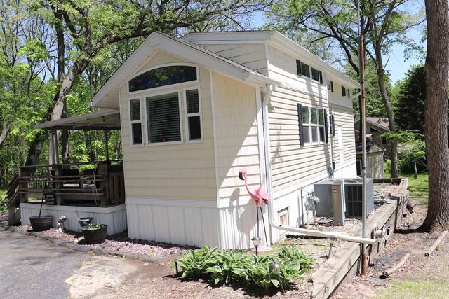 247 Leisure Way, Edgerton, WI 53534