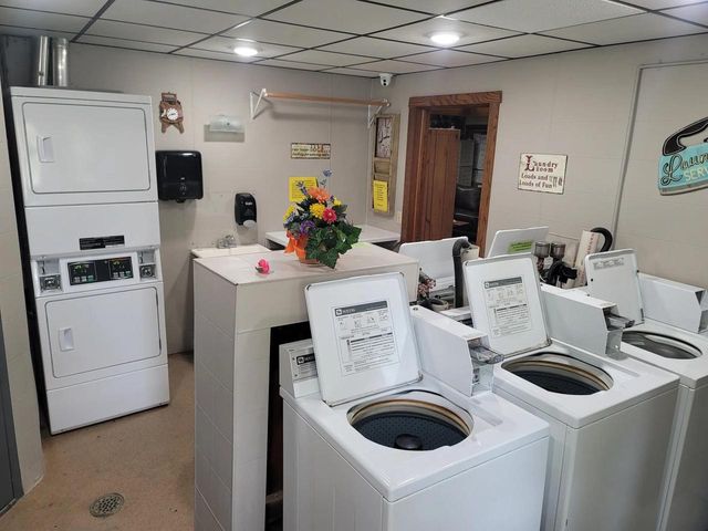 247 Leisure Way, Edgerton, WI 53534