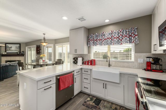 16614 S 41ST Street, Phoenix, AZ 85048