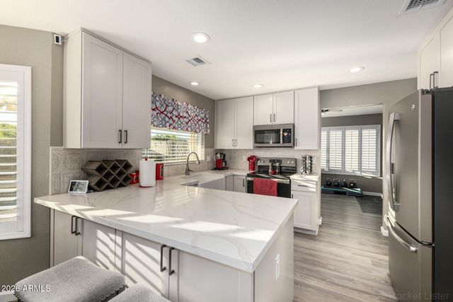 16614 S 41ST Street, Phoenix, AZ 85048