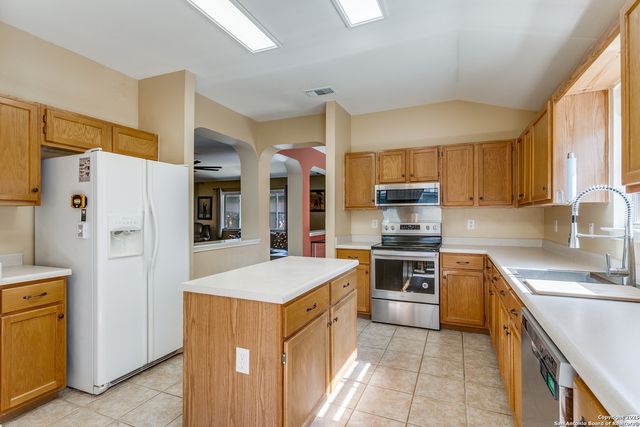 14318 Markham Ln, San Antonio, TX 78247