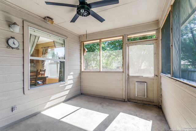 14318 Markham Ln, San Antonio, TX 78247