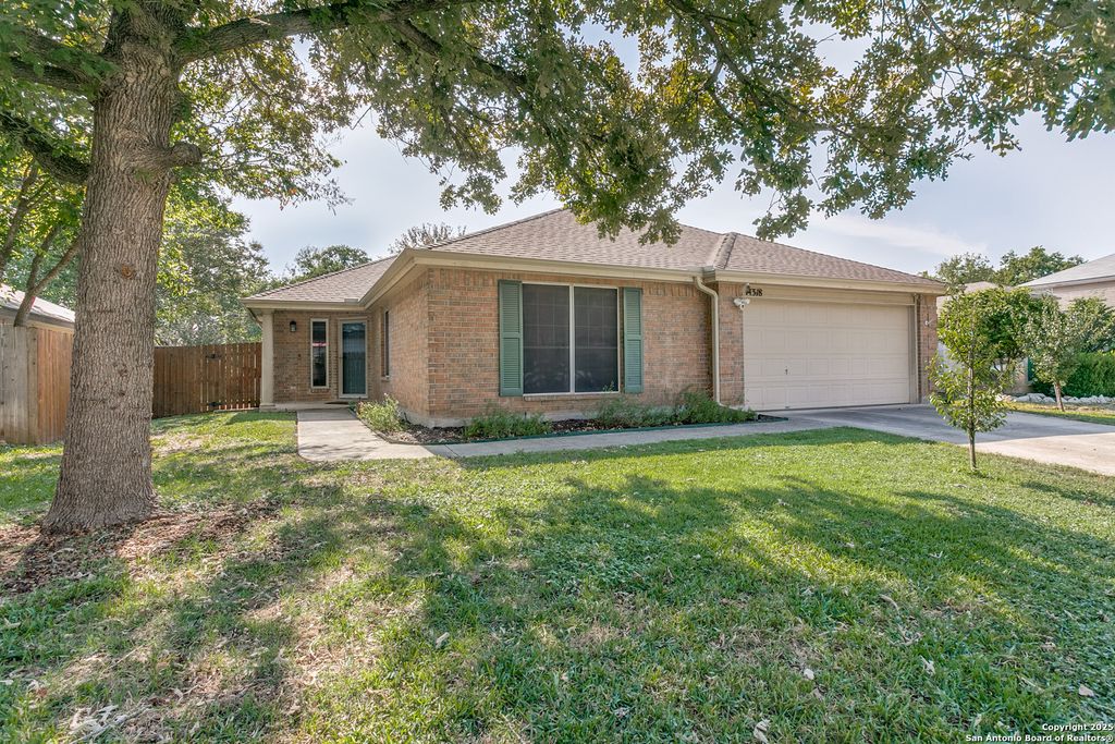 14318 Markham Ln, San Antonio, TX 78247