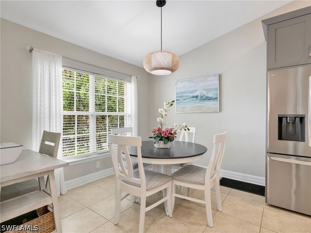 3515 Avion Woods CT 801, Naples, FL 34104