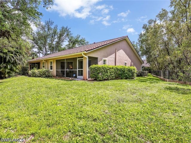 3515 Avion Woods CT 801, Naples, FL 34104