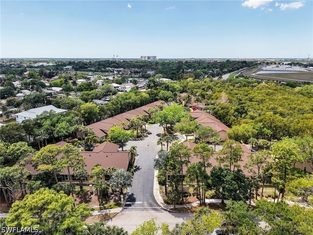 3515 Avion Woods CT 801, Naples, FL 34104