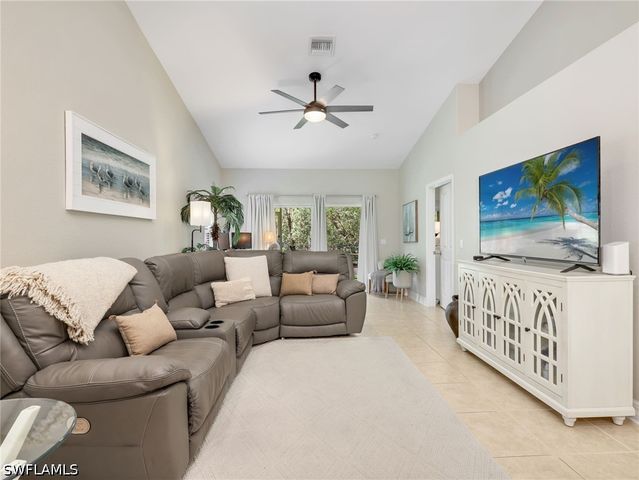 3515 Avion Woods CT 801, Naples, FL 34104