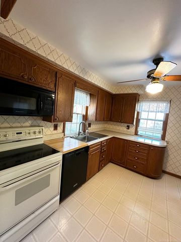 45301 N Branch Street, Macomb Twp, MI 48042