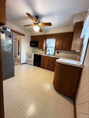 45301 N Branch Street, Macomb Twp, MI 48042