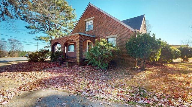 602 Main S Street, Dobson, NC 27017