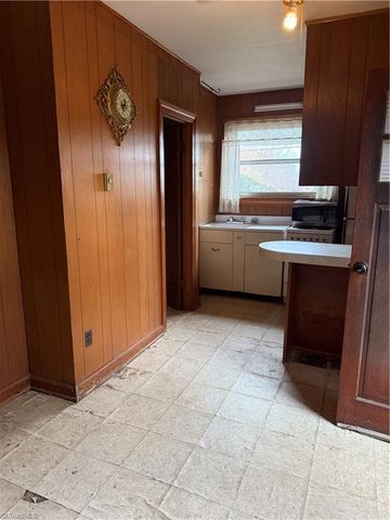 602 Main S Street, Dobson, NC 27017