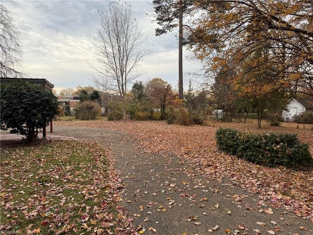 602 Main S Street, Dobson, NC 27017