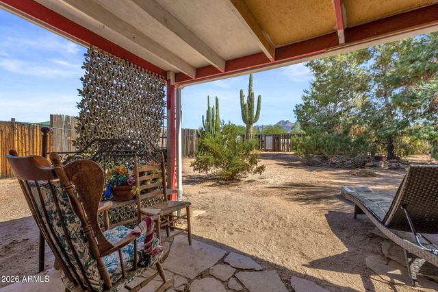 2141 N PLAZA Drive, Apache Junction, AZ 85120