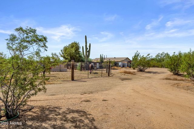2141 N PLAZA Drive, Apache Junction, AZ 85120
