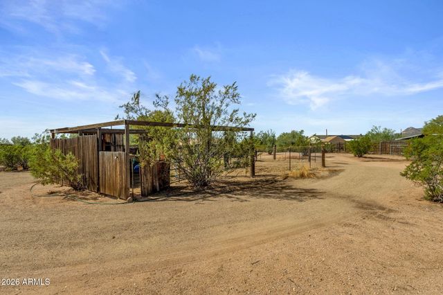 2141 N PLAZA Drive, Apache Junction, AZ 85120