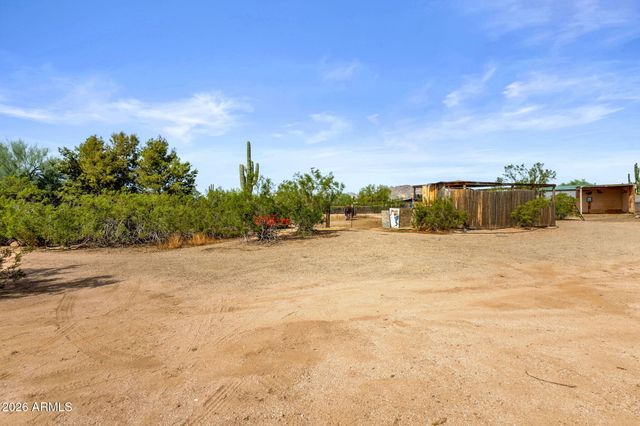 2141 N PLAZA Drive, Apache Junction, AZ 85120