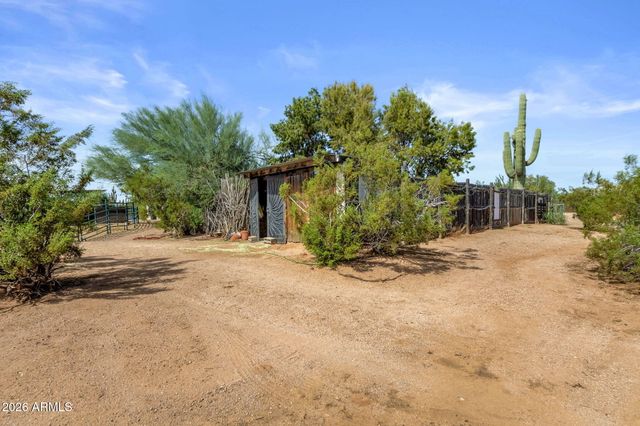 2141 N PLAZA Drive, Apache Junction, AZ 85120