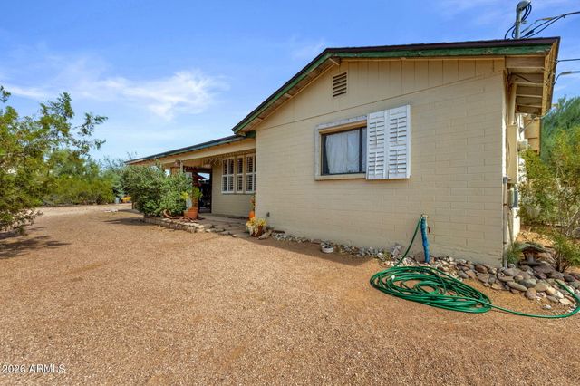 2141 N PLAZA Drive, Apache Junction, AZ 85120