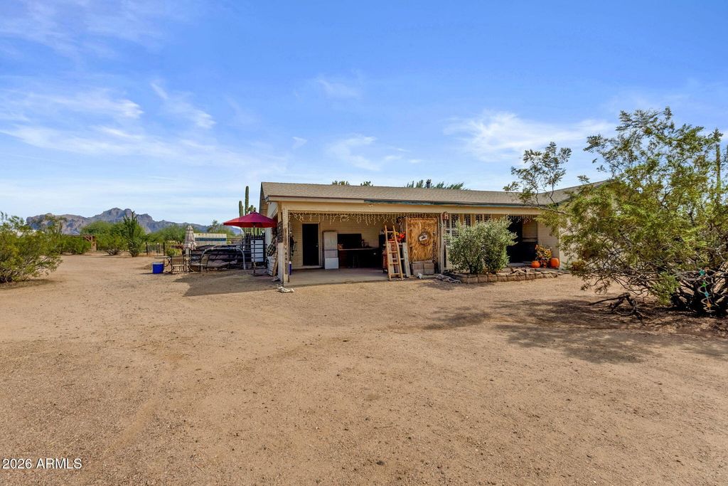 2141 N PLAZA Drive, Apache Junction, AZ 85120