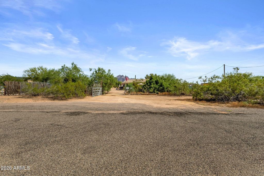2141 N PLAZA Drive, Apache Junction, AZ 85120 — photo 3