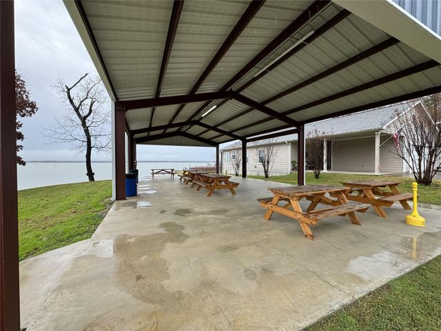 200 Lagoon Drive, Point Blank, TX 77364