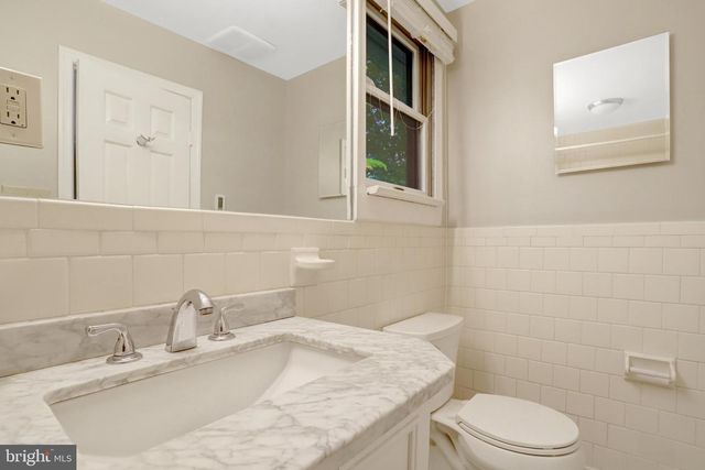 411 N BRYAN ST, Arlington, VA 22201