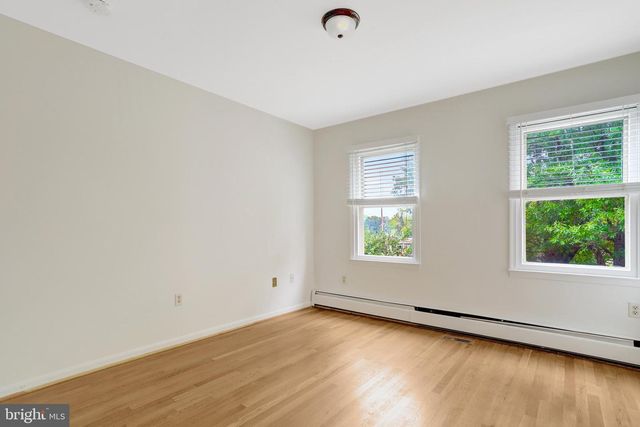 411 N BRYAN ST, Arlington, VA 22201