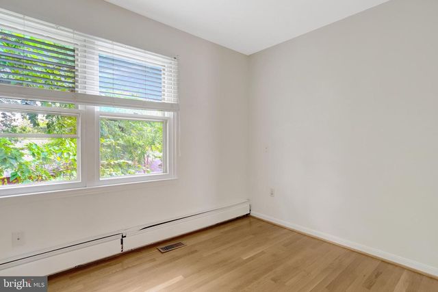 411 N BRYAN ST, Arlington, VA 22201